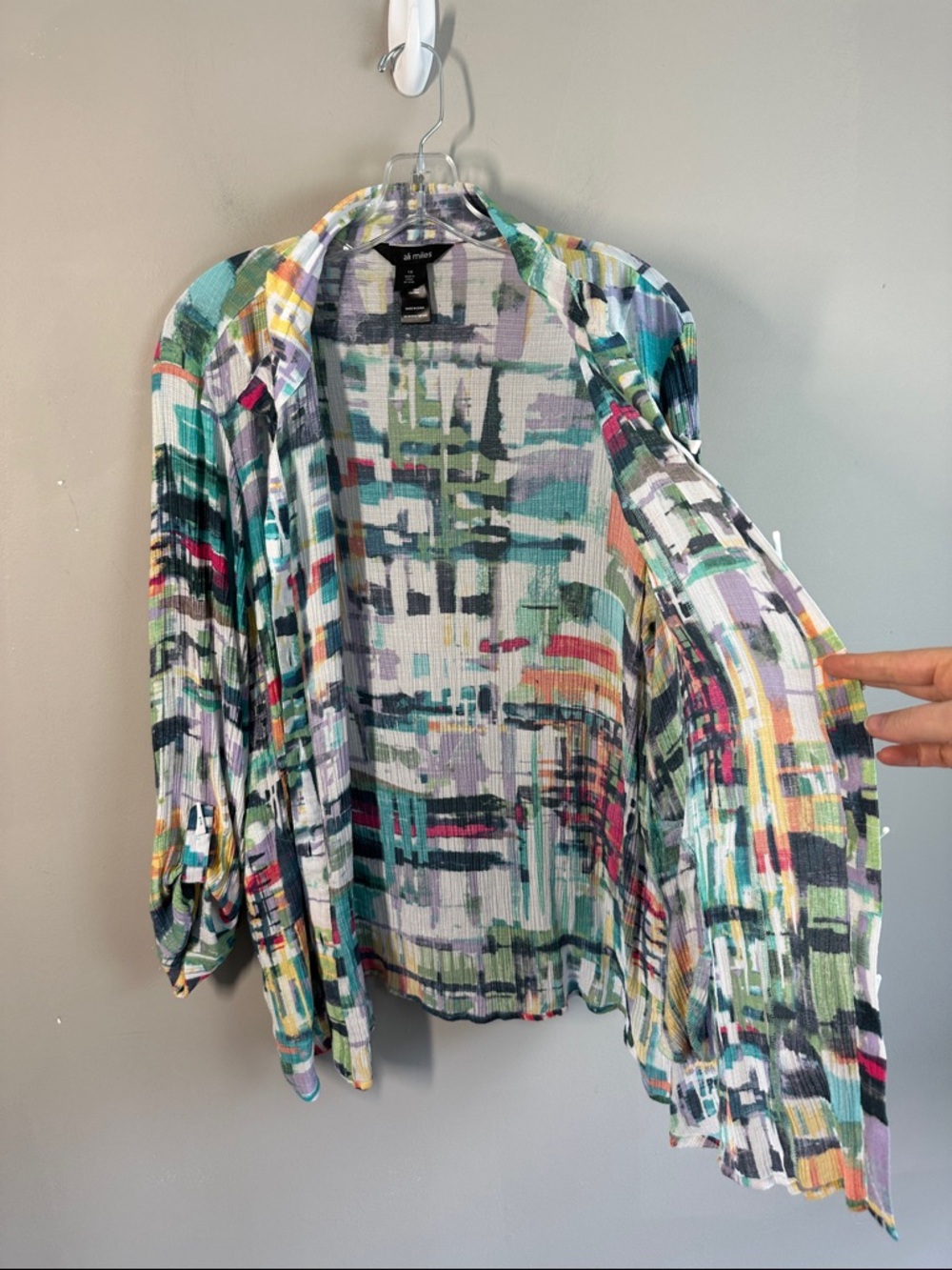 Ali Miles Multicolor Abstract Print Button Front Top Size 1X - Picture 5 of 15